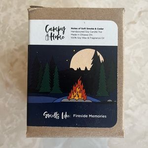 NWT Wooden wick candle